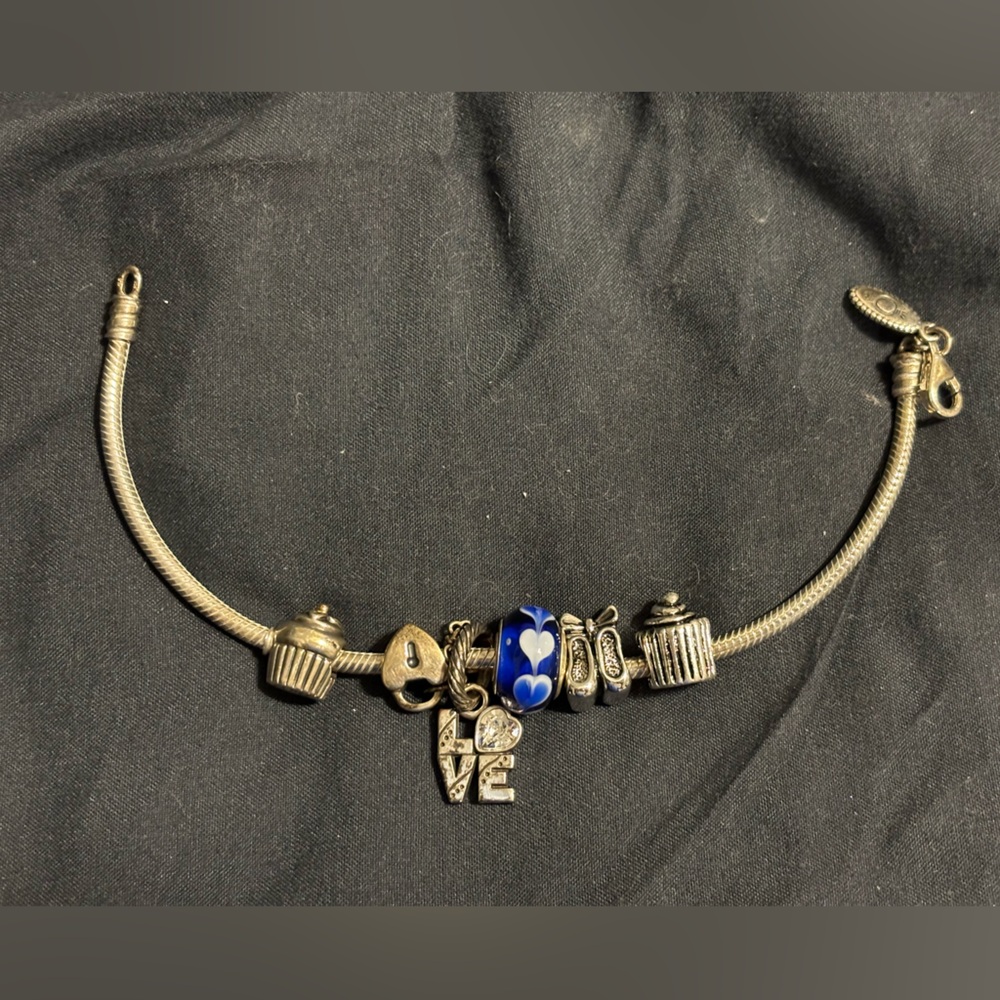 Brighton bracelet and charms.Just been cleaned at jewelry store. Beautiful set. - Picture 4 of 5